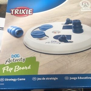 Trixie - Dog Activity Flip Board - Brand New
